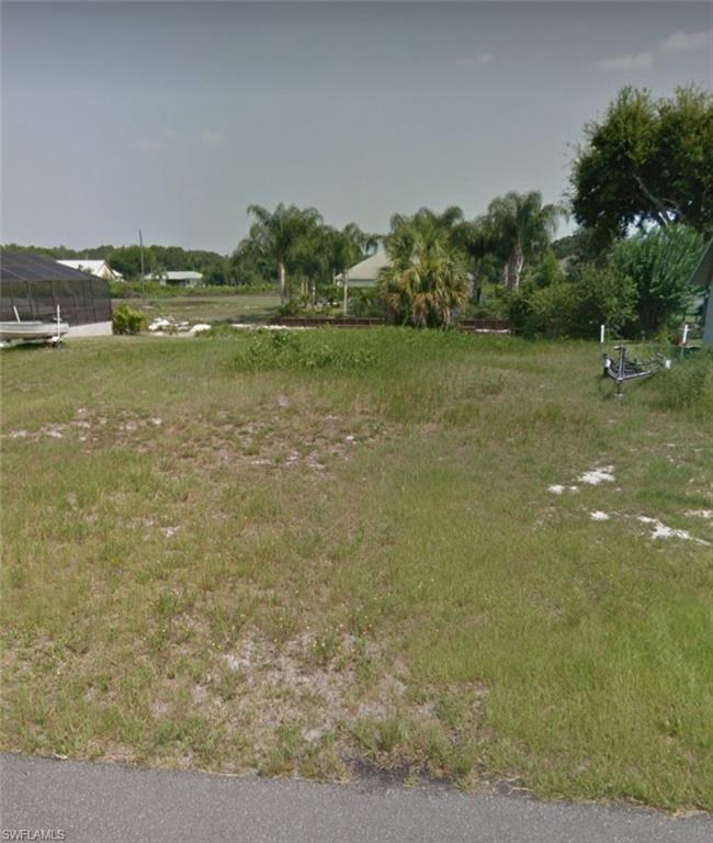 Great opprotunity to build your dream home on this desirable canal lot with boating access to Beautiful Lake June!(not many lots available). Quaint dead end street that offers you boating access via canal to Lake June to enjoy water skiing, fishing, and boat rides and much more. Very nice quiet community which is close to shopping, dining options, schools, and much more. Envision your new construction dream and acquire this land to get it started!