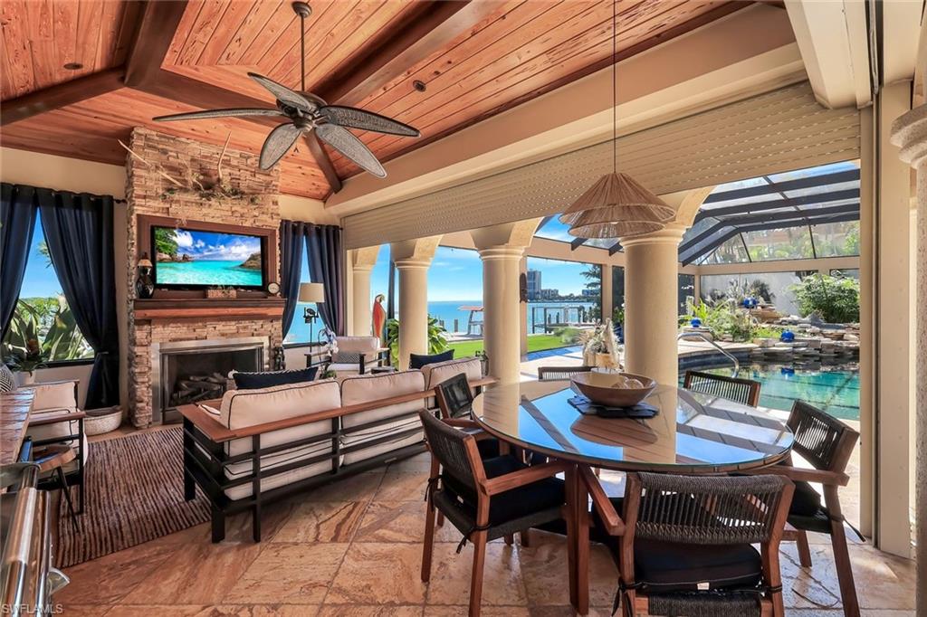 MARCO BEACH - Residential