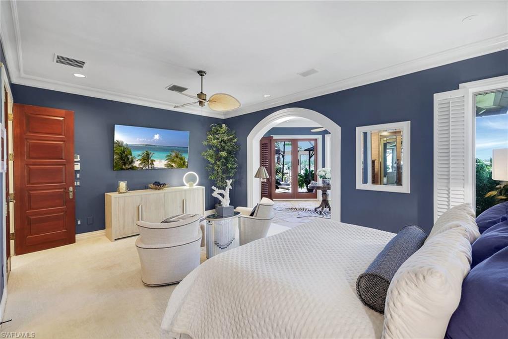 MARCO BEACH - Residential