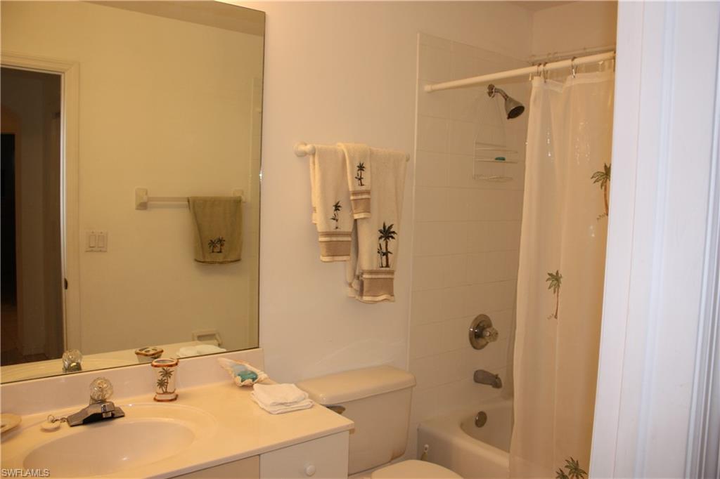 CARRIAGE HOMES AT WOODS EDGE - Residential