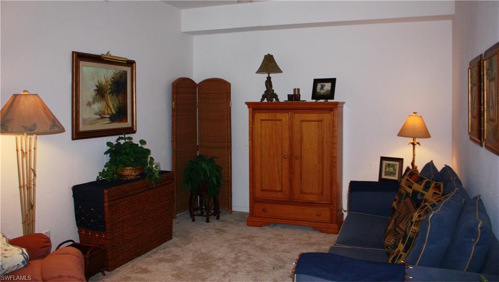 CARRIAGE HOMES AT WOODS EDGE - Residential
