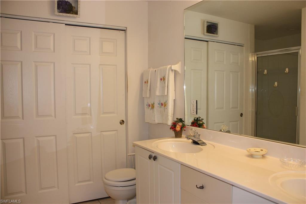 CARRIAGE HOMES AT WOODS EDGE - Residential