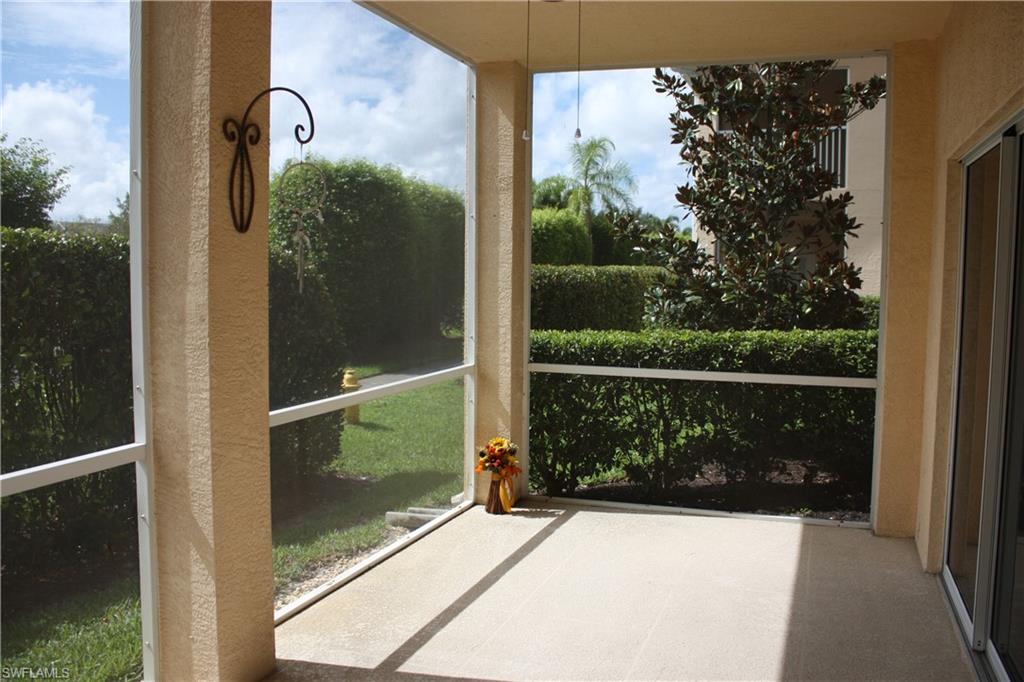CARRIAGE HOMES AT WOODS EDGE - Residential