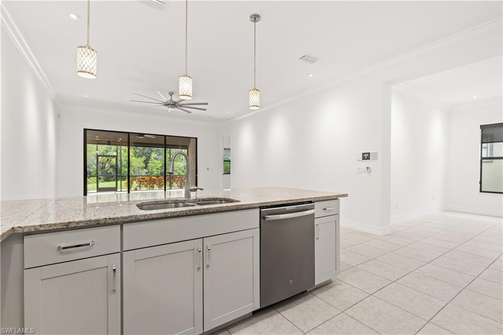 MARINA BAY - Residential Lease