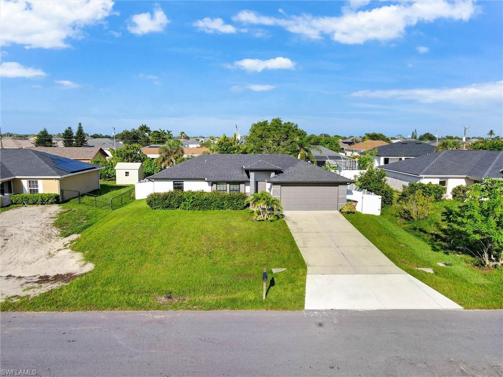 CAPE CORAL - Residential