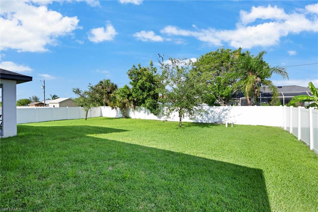 CAPE CORAL - Residential