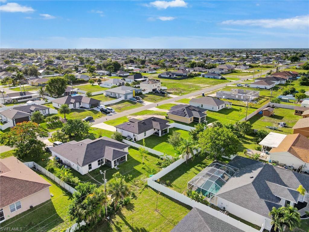 CAPE CORAL - Residential
