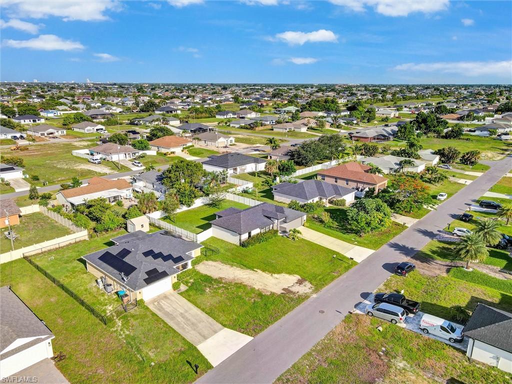 CAPE CORAL - Residential