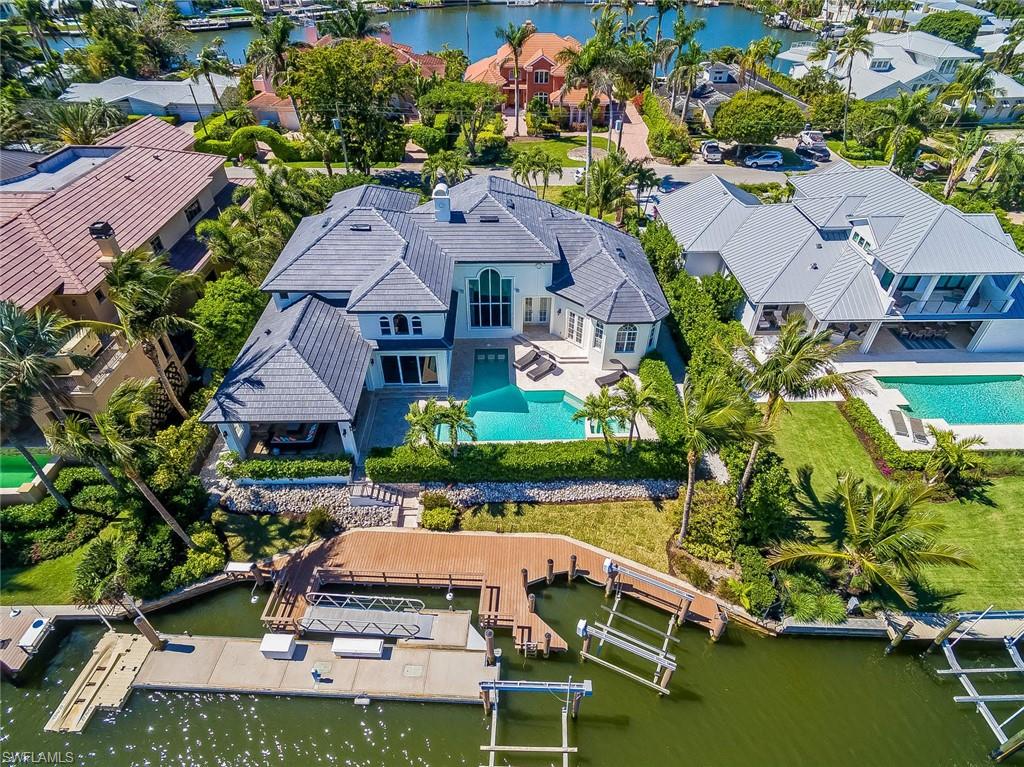 AQUALANE SHORES - Residential