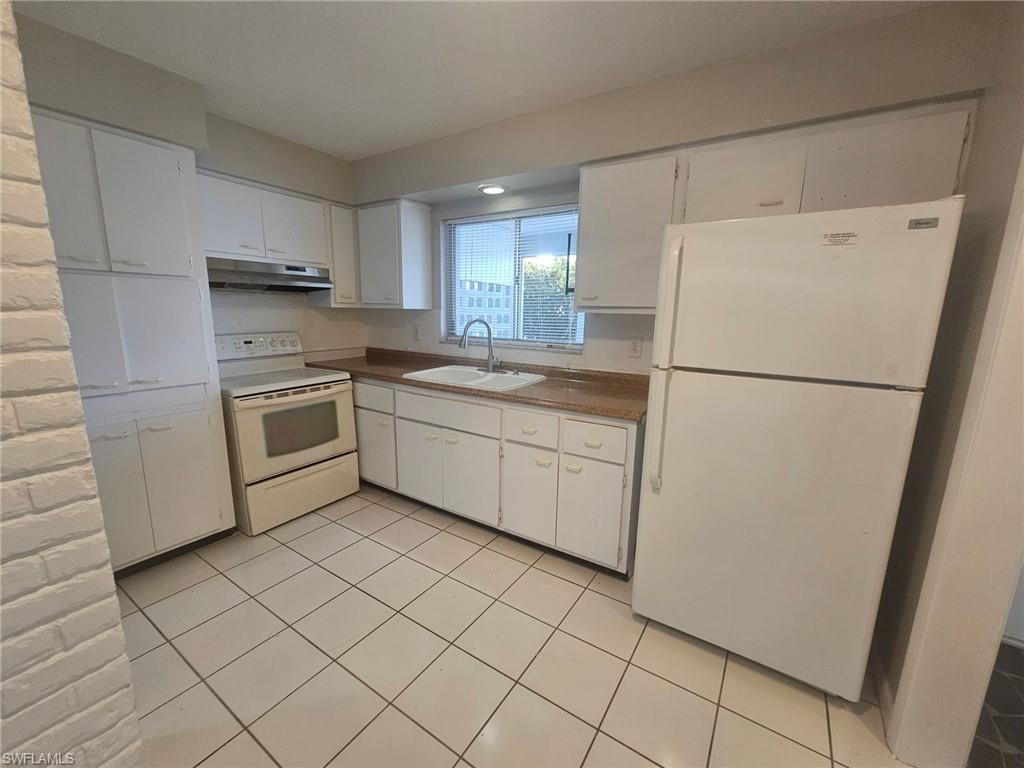 CAPE CORAL - Residential Lease