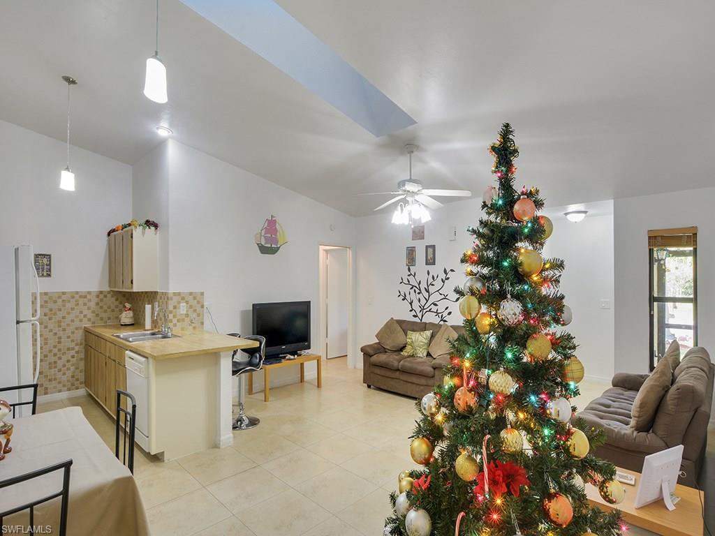 COURTYARDS OF CAPE CORAL SOUTH - Residential