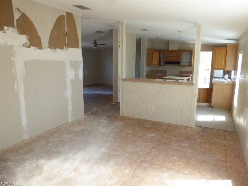 LAKE SIDE MOBILE ESTATES - Residential