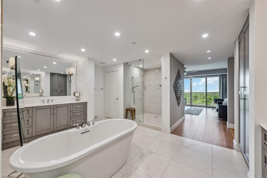 KALEA BAY TOWER 100 - Residential