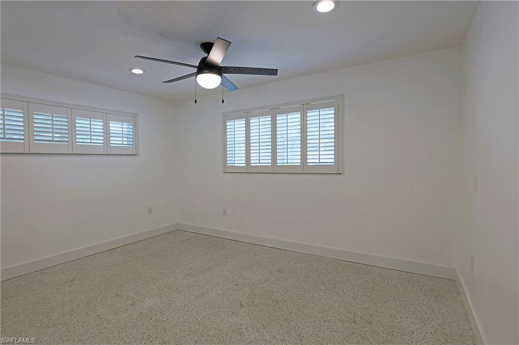 COUNTRY CLUB - Residential Lease