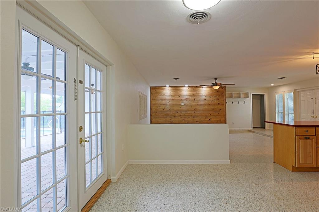 COUNTRY CLUB - Residential Lease