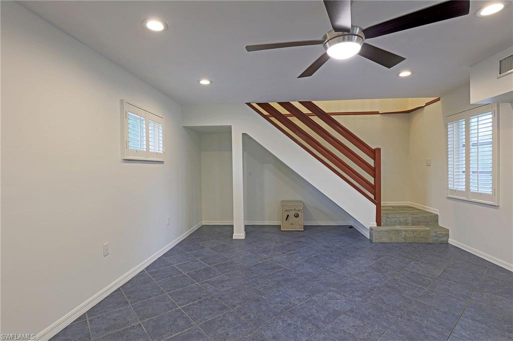 COUNTRY CLUB - Residential Lease