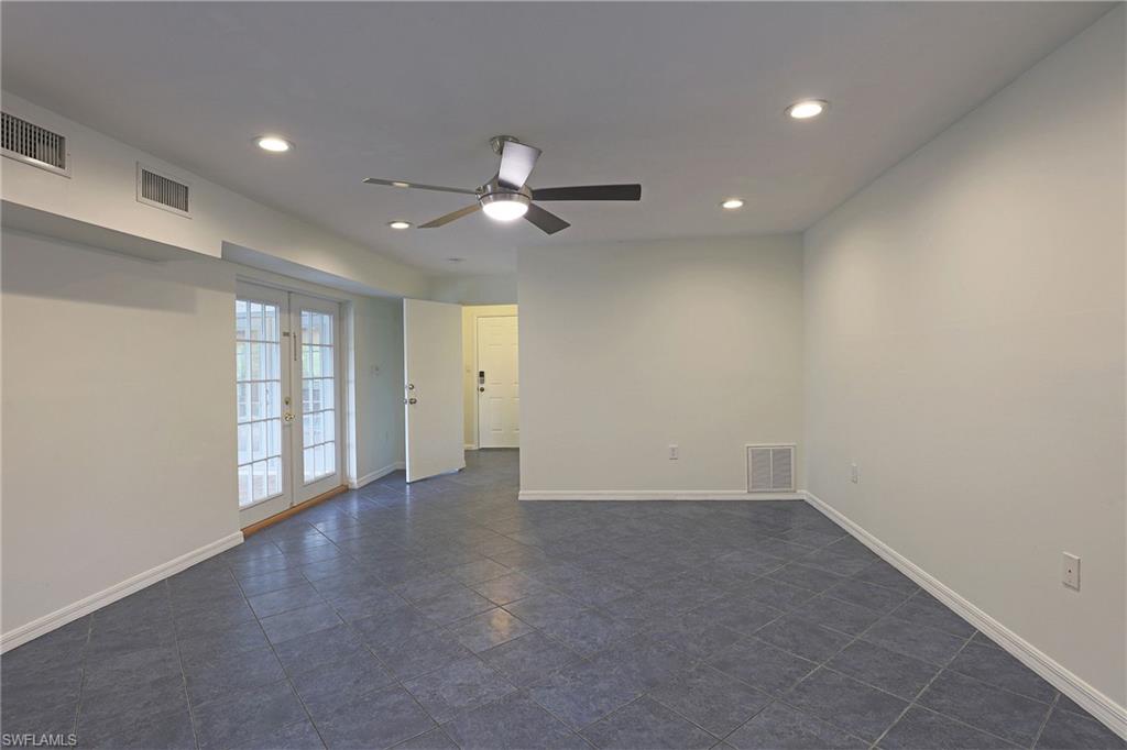 COUNTRY CLUB - Residential Lease