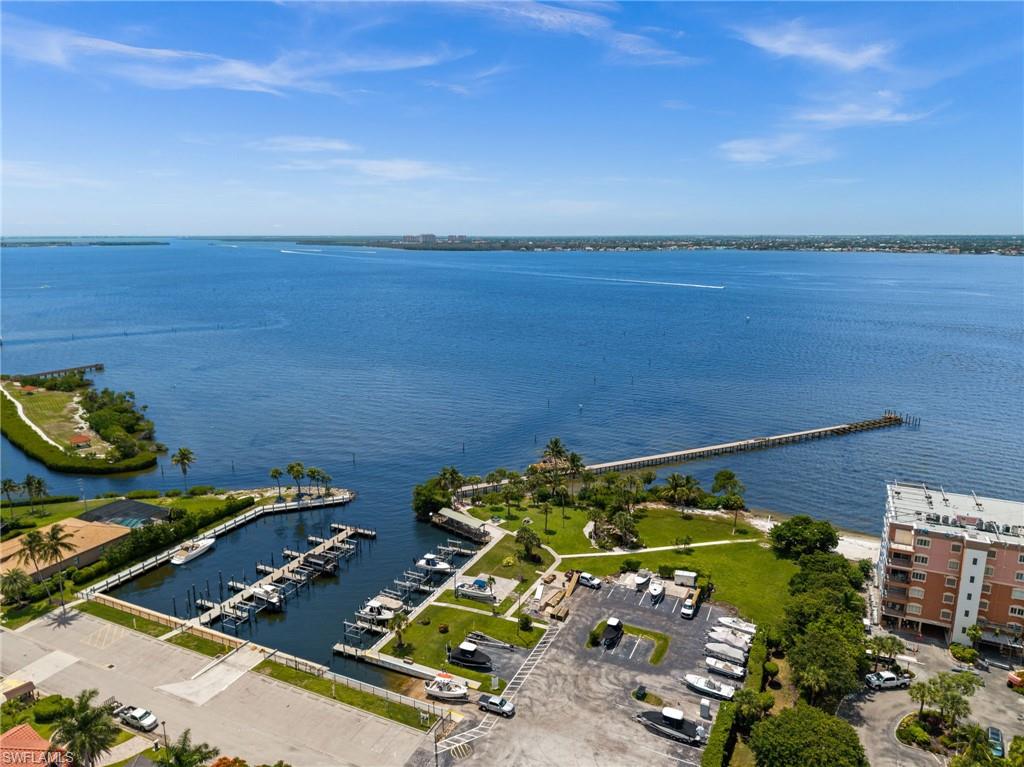 SEA BREEZE LOFTS CONDOMINIUM - Residential
