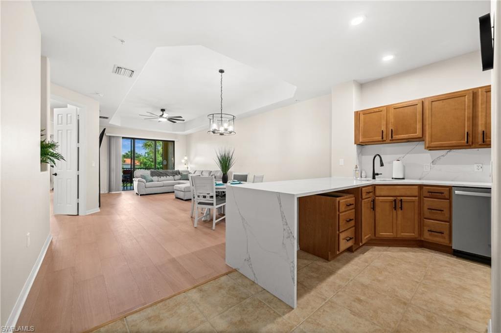 SEA BREEZE LOFTS CONDOMINIUM - Residential