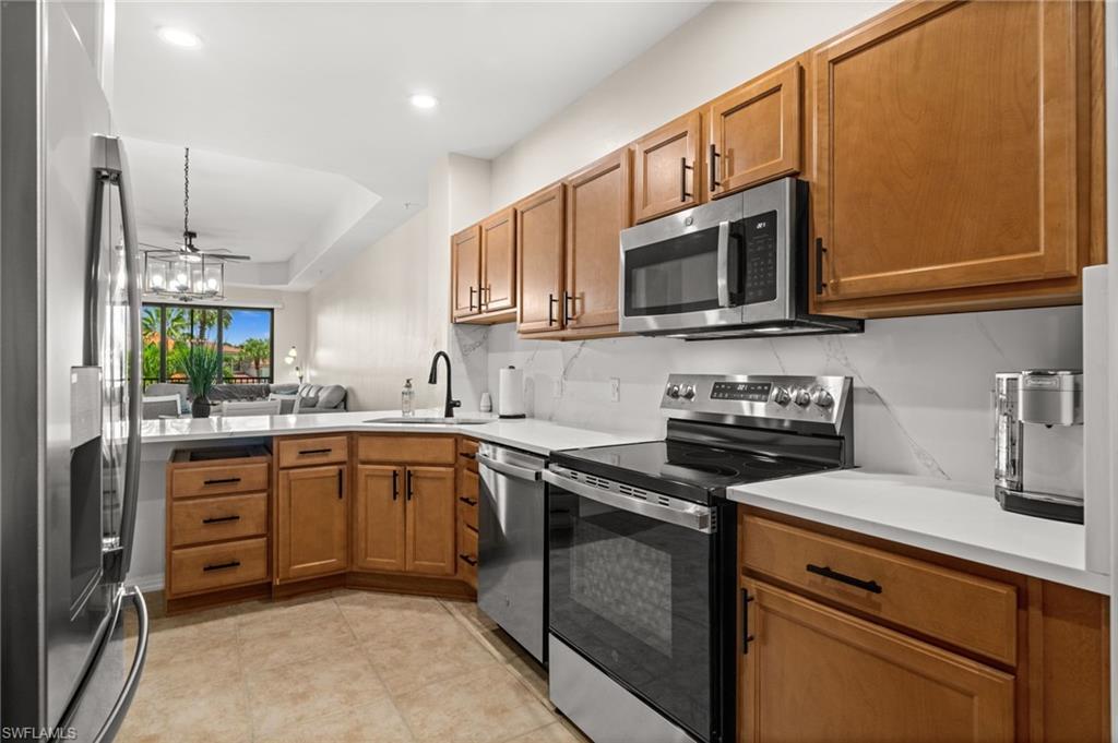 SEA BREEZE LOFTS CONDOMINIUM - Residential
