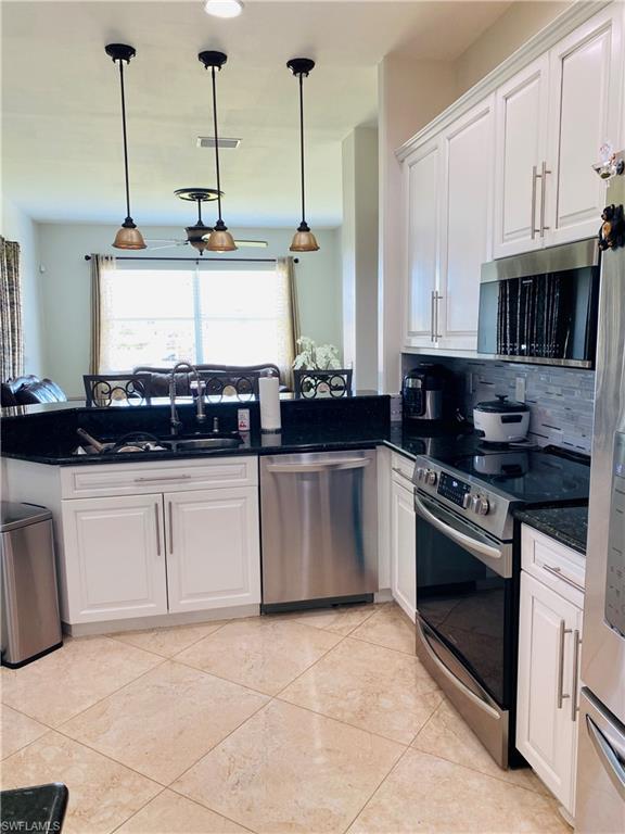 NORTH NAPLES ESTATES - Residential