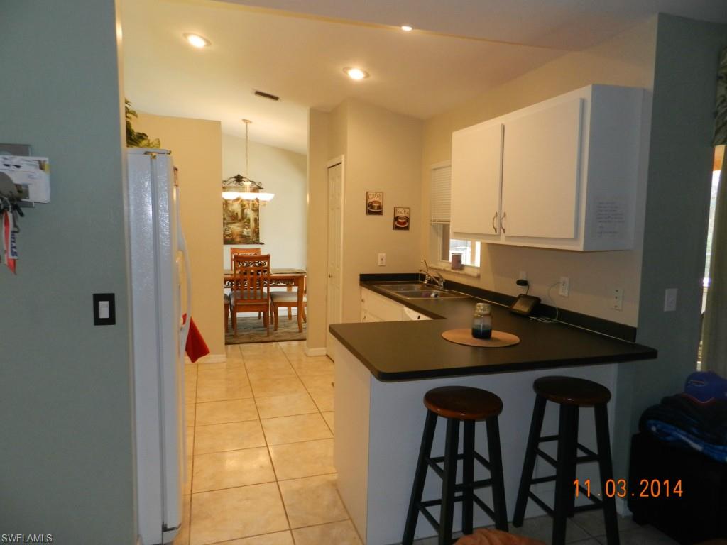 SAN CARLOS PARK - Residential