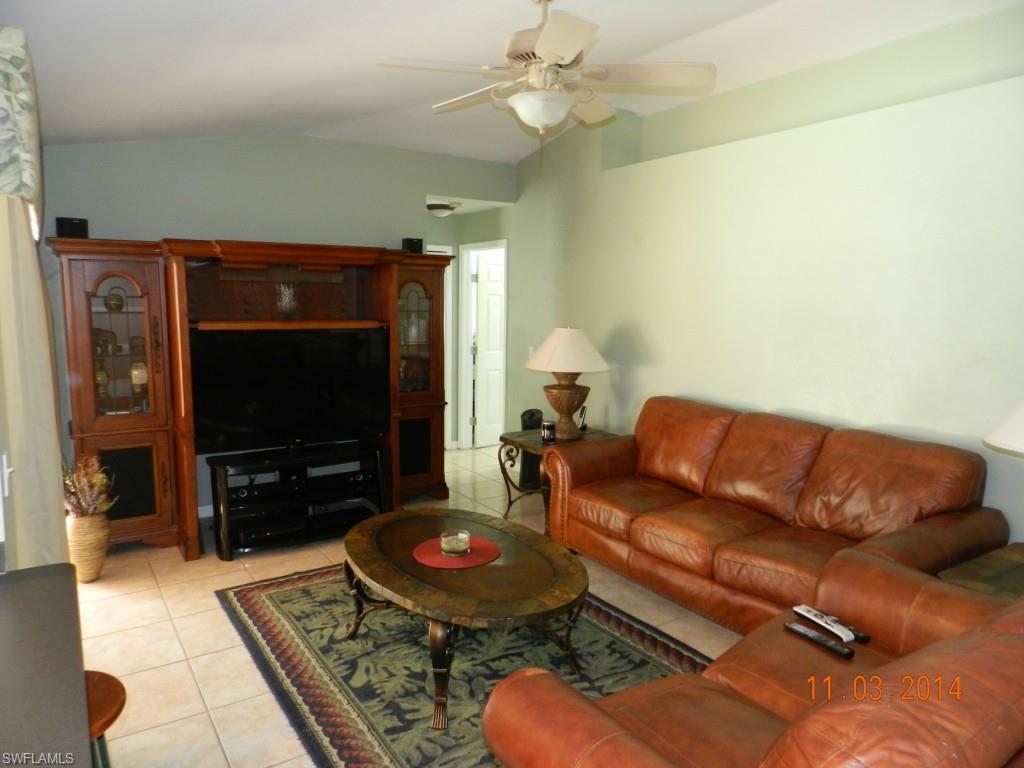 SAN CARLOS PARK - Residential