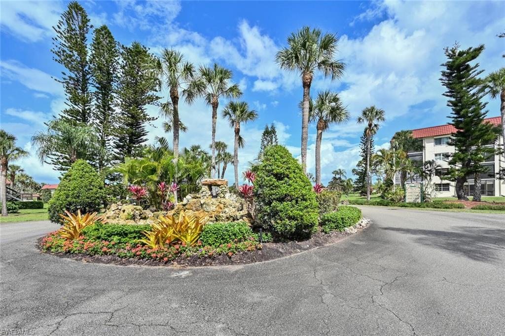 FAIRWAYS AT PAR TWO - Residential