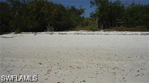 CAPE ROMANO - Land