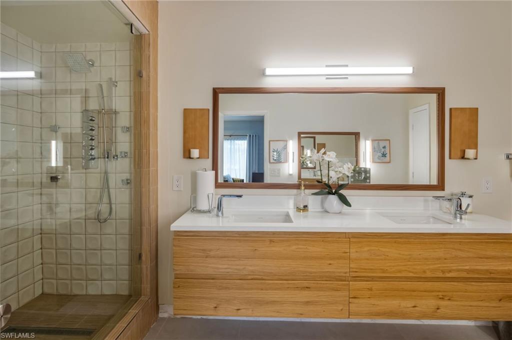 POINTE ROYALE - Residential