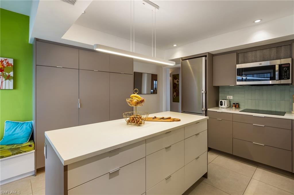POINTE ROYALE - Residential