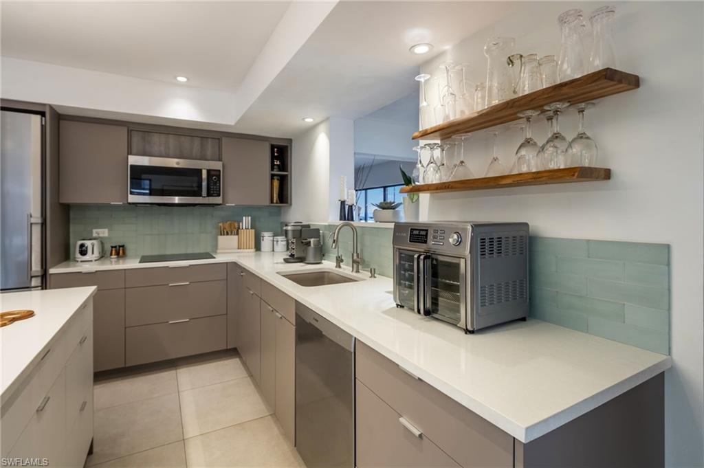 POINTE ROYALE - Residential