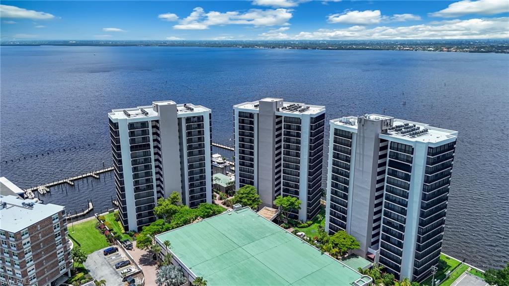 POINTE ROYALE - Residential