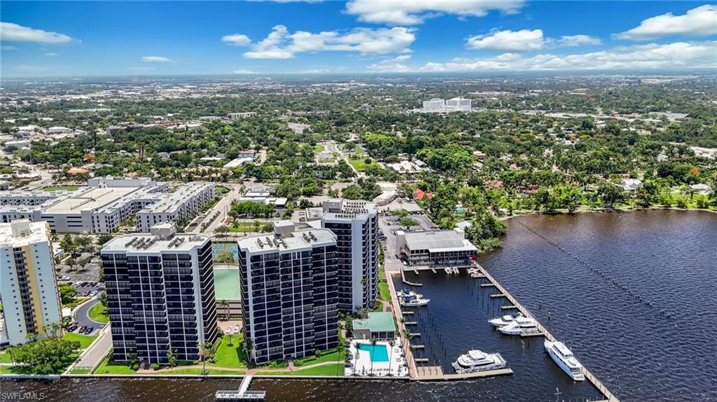 POINTE ROYALE - Residential