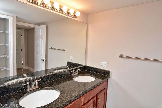 PARKWOODS TOWNHOUSE COMMUNITY - Residential