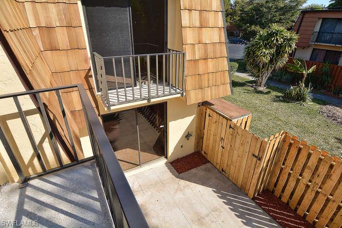 PARKWOODS TOWNHOUSE COMMUNITY - Residential