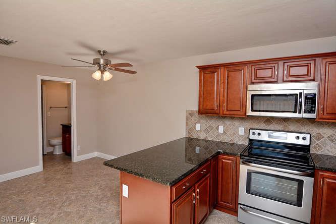 PARKWOODS TOWNHOUSE COMMUNITY - Residential