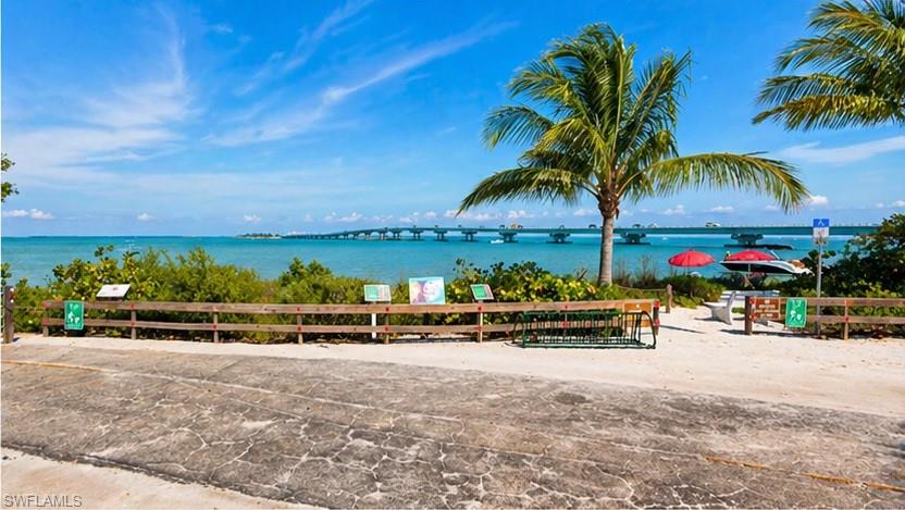 DAVIS WOODS CONDOMINIUM - Residential Lease