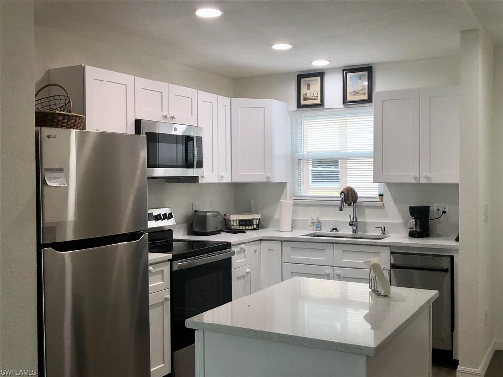 DAVIS WOODS CONDOMINIUM - Residential Lease