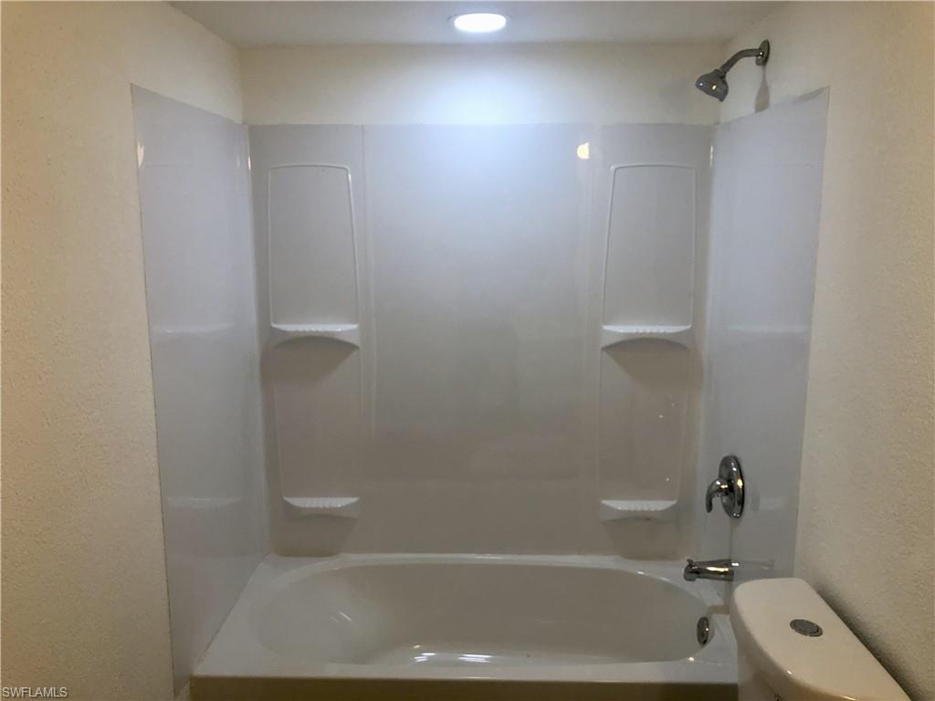 DAVIS WOODS CONDOMINIUM - Residential Lease