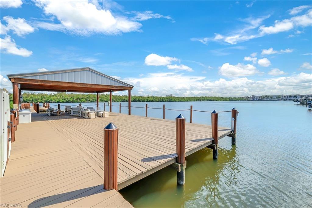 MANGROVE BAY - Residential