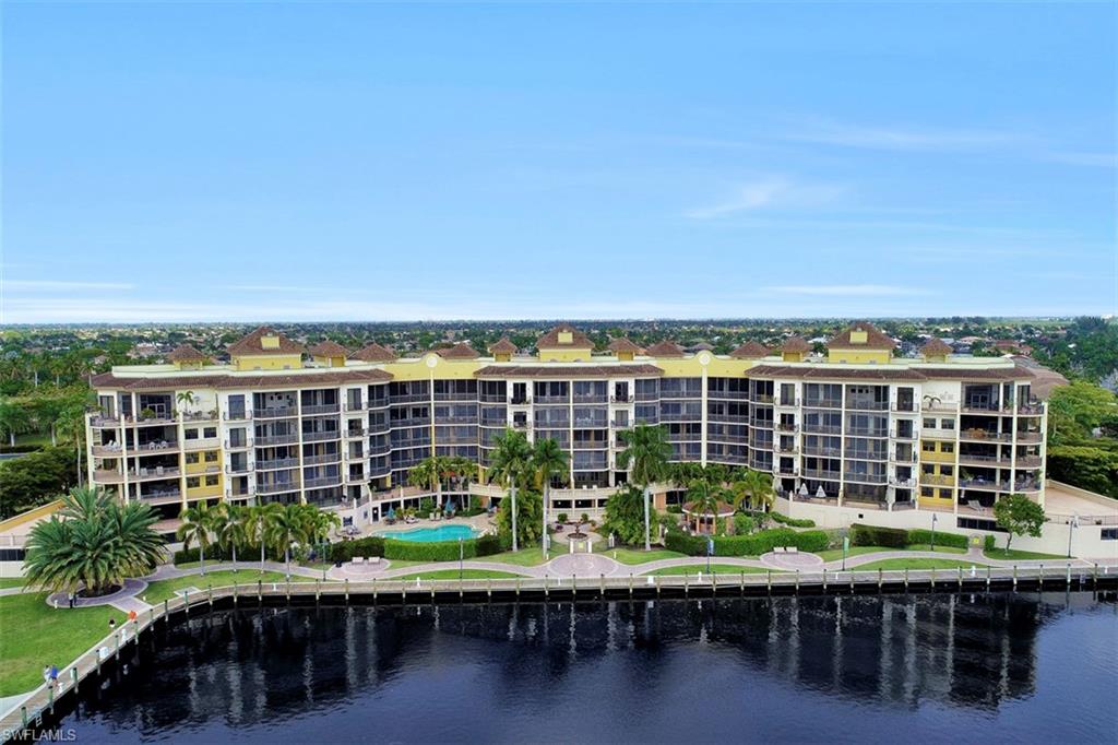 CAPE HARBOUR - Residential