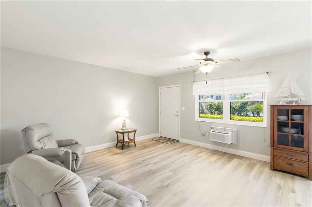 SEABREEZE CONDO - Residential