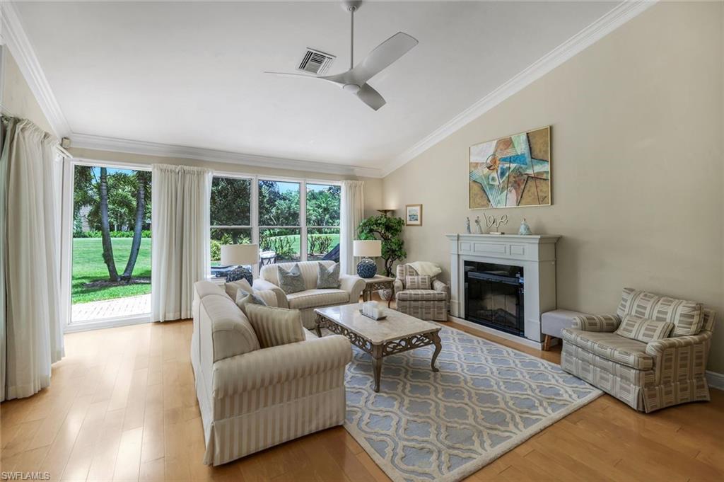 VILLAS AT PELICAN BAY - Residential