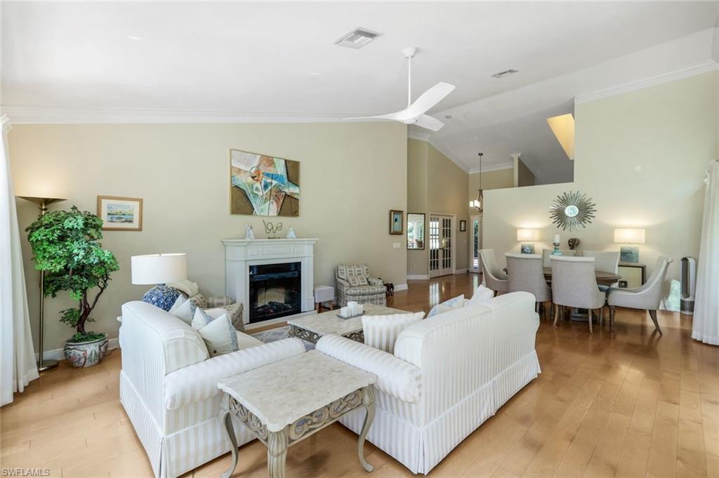 VILLAS AT PELICAN BAY - Residential