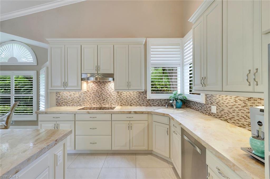 VILLAS AT PELICAN BAY - Residential