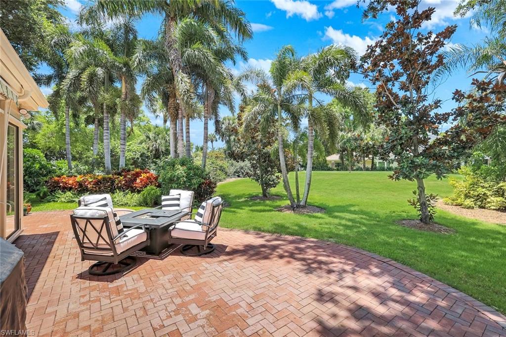 VILLAS AT PELICAN BAY - Residential