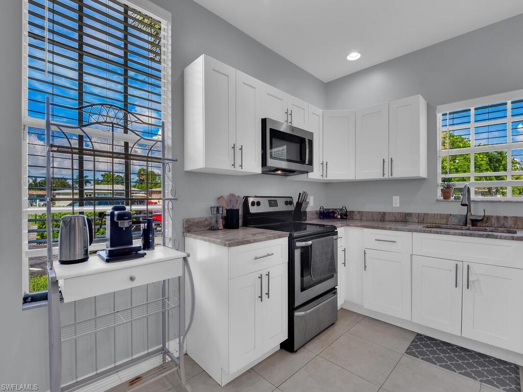 COURTYARDS AT GOLDEN GATE - Residential