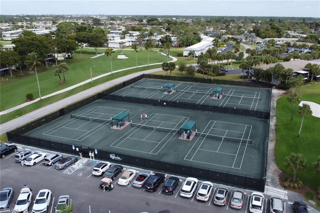 GLADES COUNTRY CLUB - Residential Lease