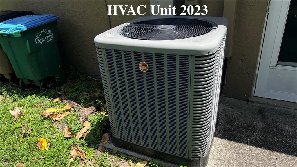 CAPE CORAL - Residential